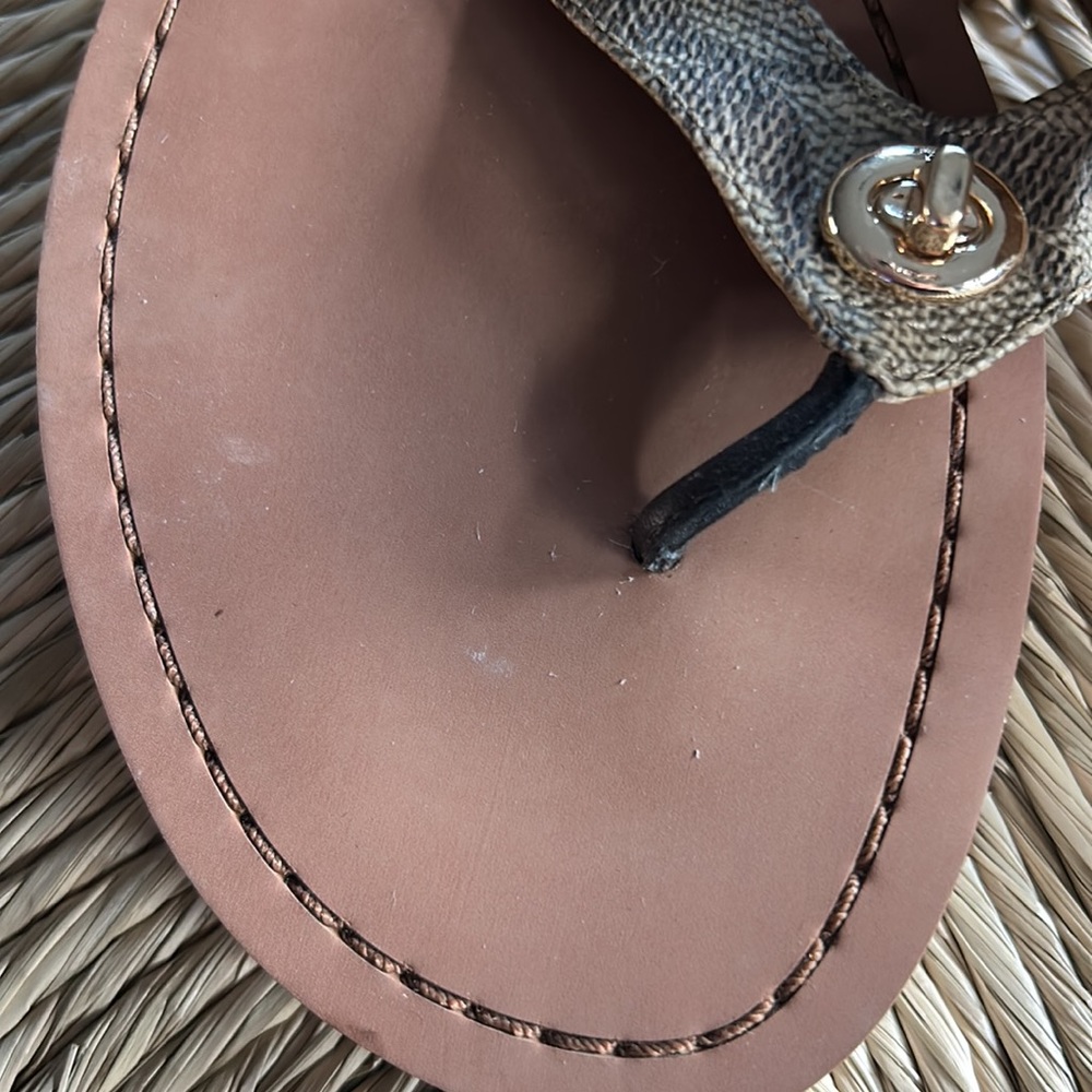 Coach Thongs - Picture 5 of 12